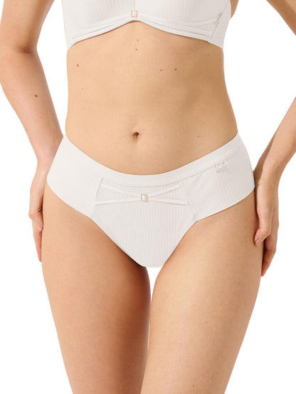 Tanga LAURA